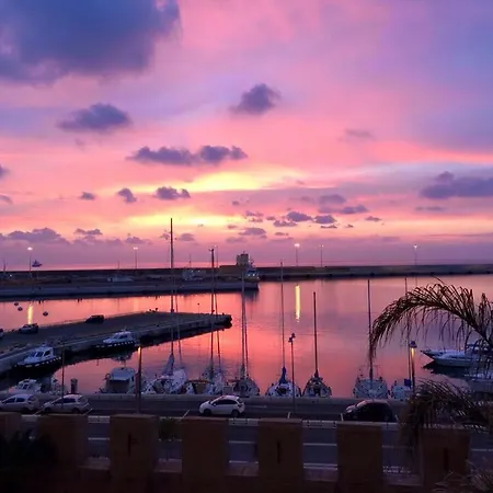 Tourist Apartment-la Casa Del Porto- Turistico Apartment Civitavecchia