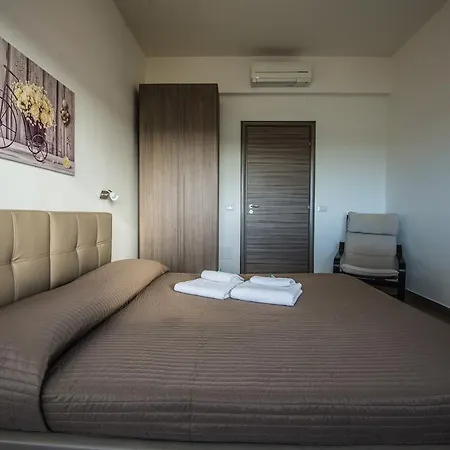 Apartment Tourist Apartment-la Casa Del Porto- Turistico