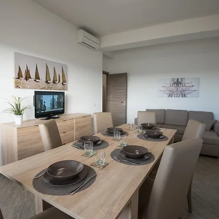 Tourist Apartment-la Casa Del Porto- Turistico Civitavecchia
