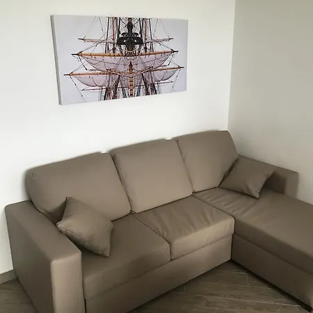 Tourist Apartment-la Casa Del Porto- Turistico Civitavecchia